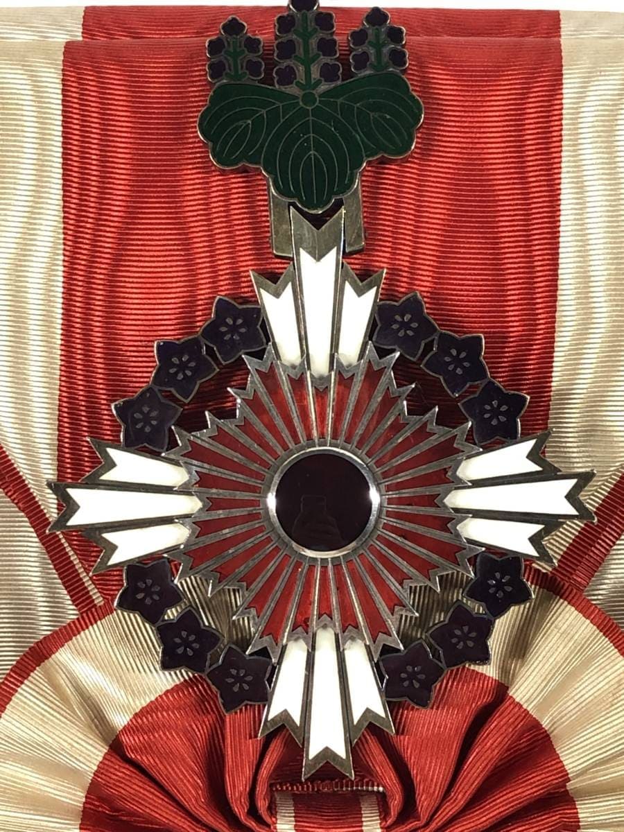 Order of the  Paulownia Flowers4.jpg