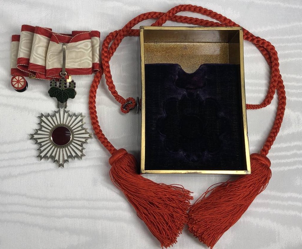 Order  of the Rising Sun in Cases for Foreigners..jpg