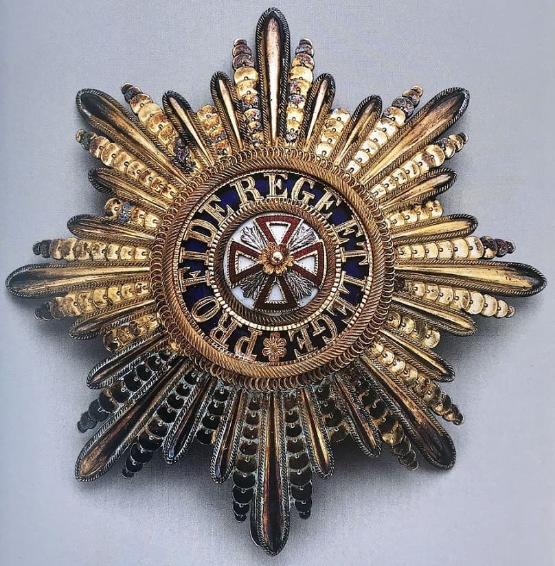 Order of the White Eagle breast star of Marquis Nicola Santangelo.jpg Order of the White Eagle breast star of Marquis Nicola Santangelo.jpg