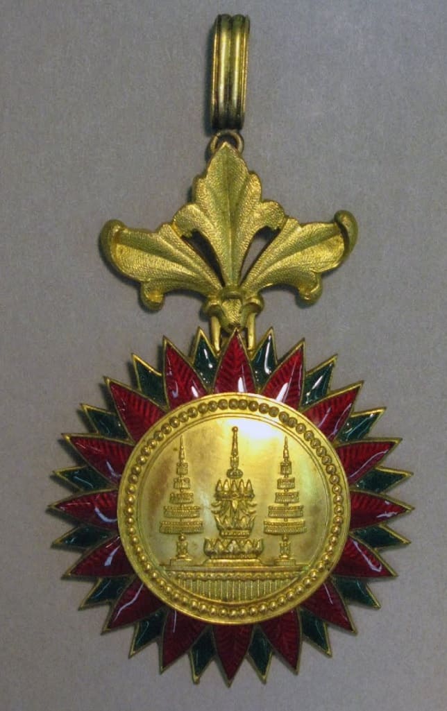 Order_of_the Crown of Thailand.jpg