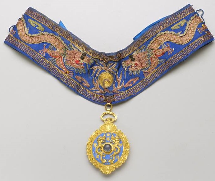 Orders of Double Dragon from the collection of Musée de la Légion d'honneur.jpg