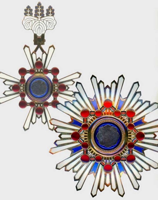 Orders of the Sacred Treasure type 2003.jpg