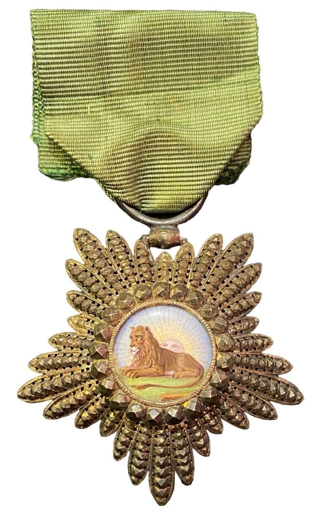 Ordre du Lion et du Soleil cartouche de la maison Kretly.jpg