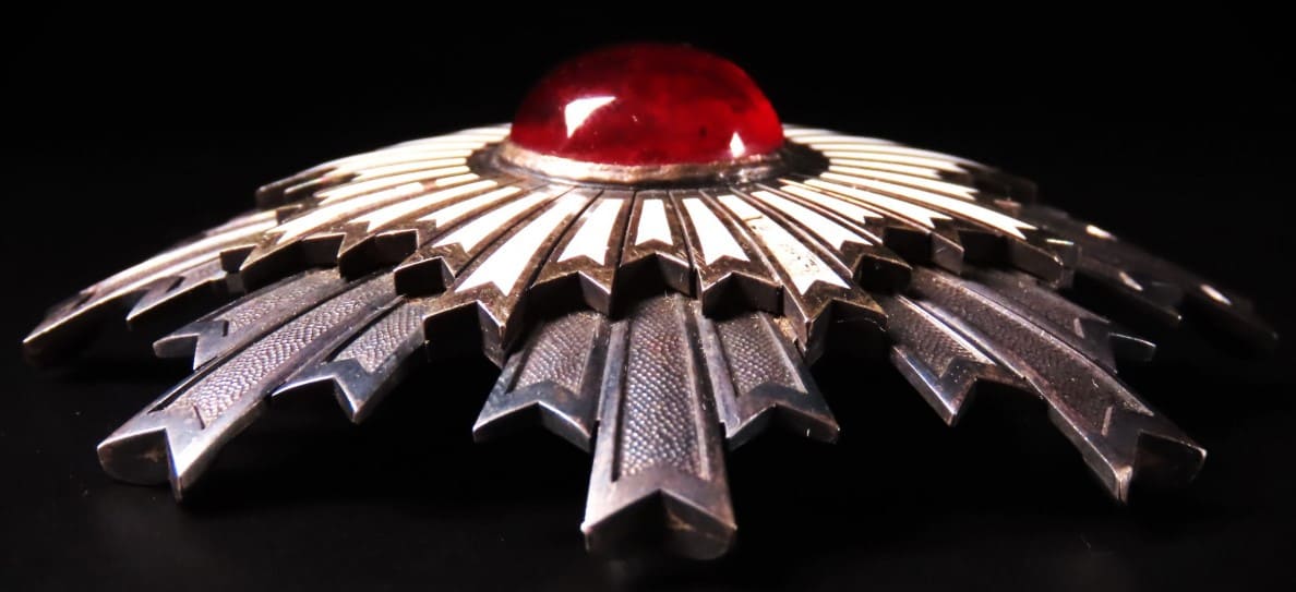 Original breast star of Rising Sun order with fake central enamel cabochon.jpg