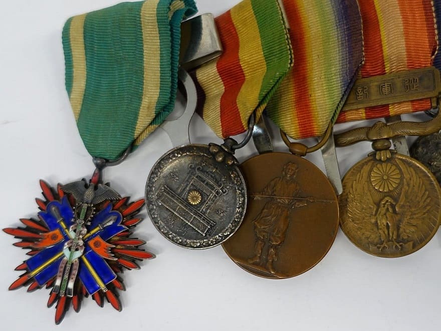 Original  japanese medal bar.jpg