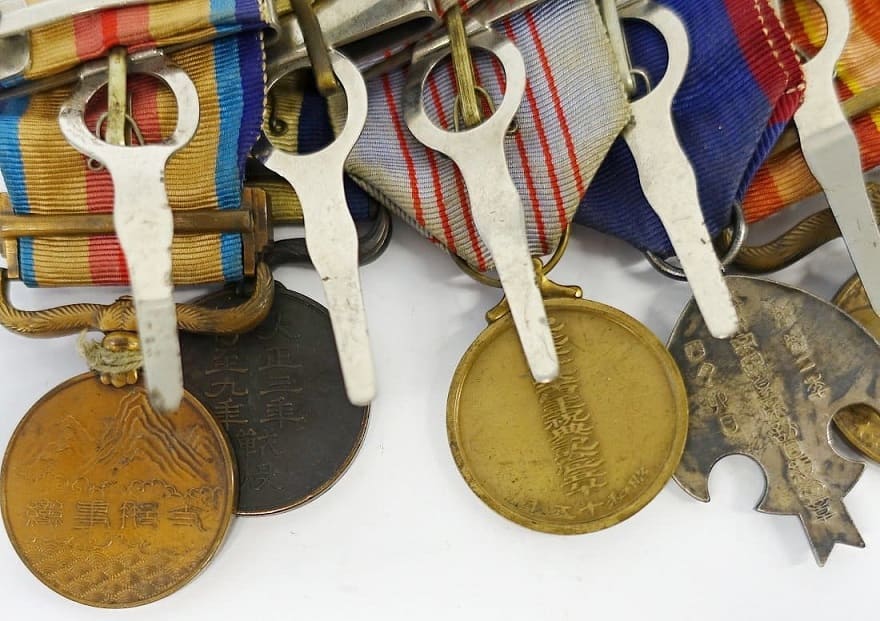 Original japanese_medal bar.jpg