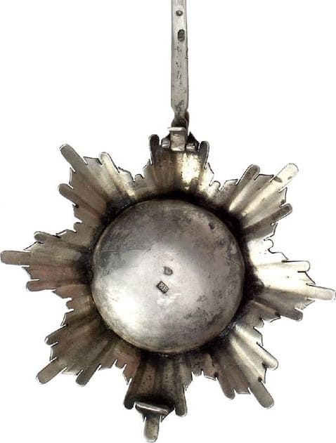 Поддельная  звезда ордена Святой Анны.jpg