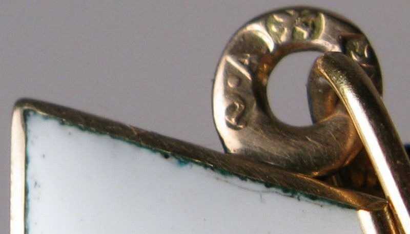 Поддельный орден Святого  Георгия 4-й степени.jpg