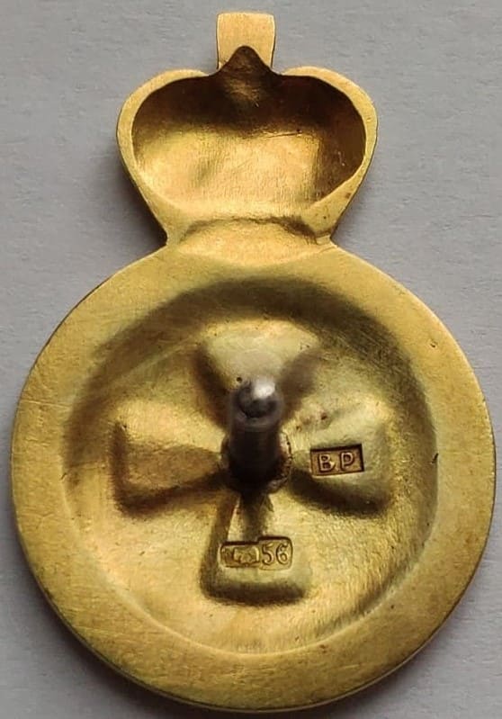 Поддельный  орден Святой Анны на оружие.jpg