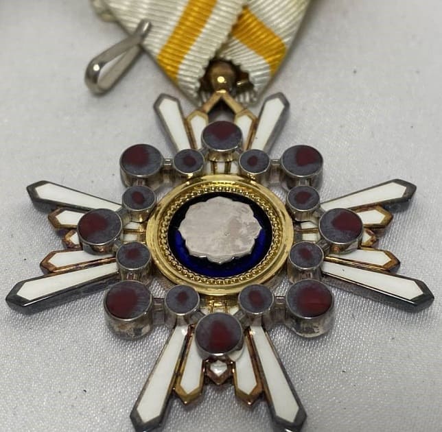 post-war paper wrapper for the 5th class Sacred Treasure order.jpg