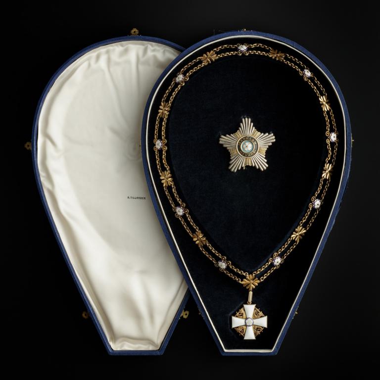 President's Collar of the Grand  Cross of the  White Rose of Finland.jpg