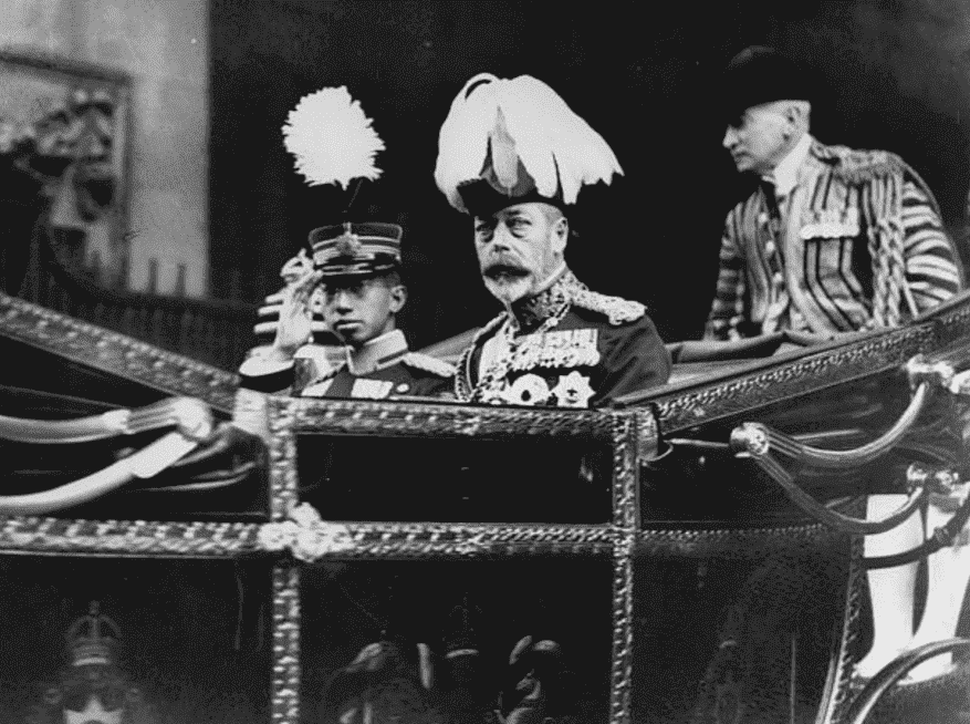 Prince Hirohito and King George V.png