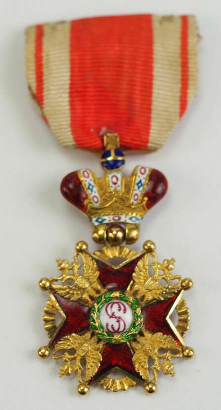 Prinzen Size Order of Saint Stanislaus with Imperial Crown made by  Fayolle, Paris.jpeg
