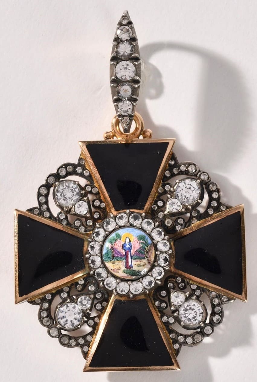 Privately Commissioned 2nd class Saint Anna order with a Black enamel.jpg