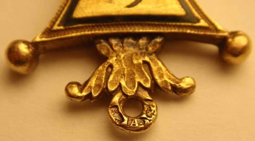 Privately-commissioned  3rd class Order of  Virtuti Militari.jpg