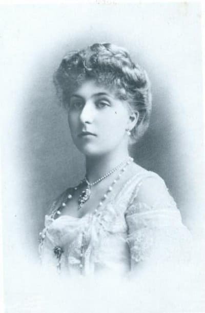 Queen of Spain Victoria Eugenie.jpg Queen of Spain Victoria Eugenie.jpg