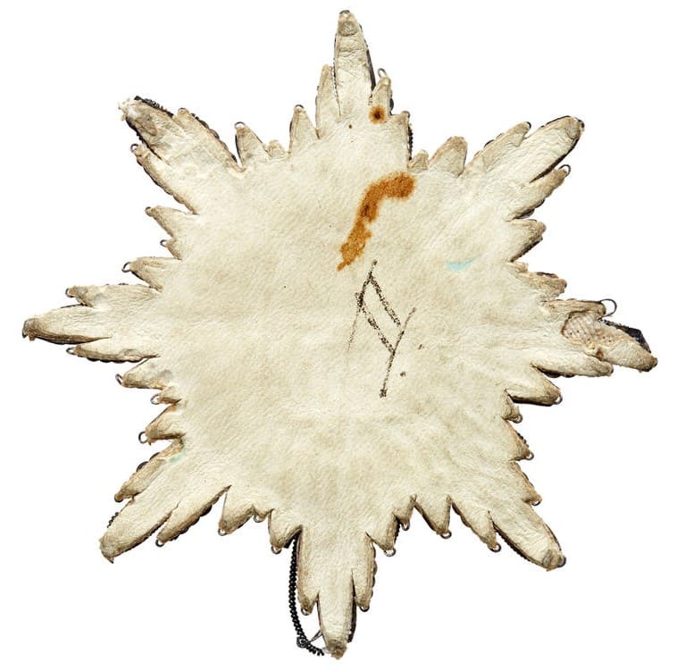 Ранняя шитая  звезда ордена Святого Станислава.jpg