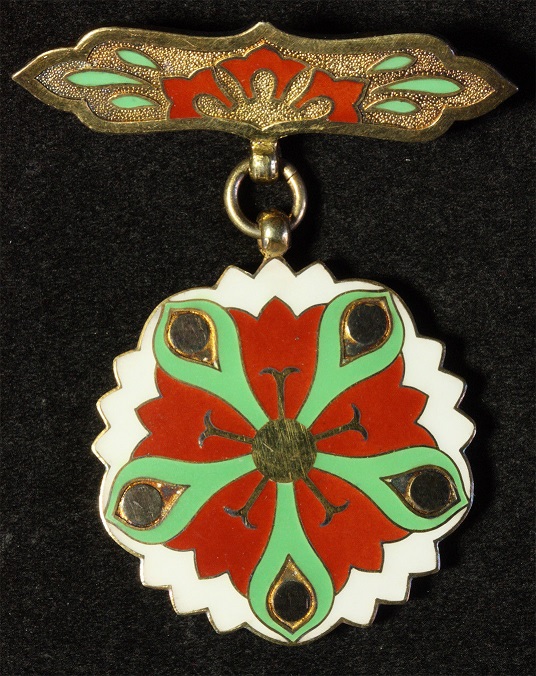 Red Merit Membership Badge of Saiseikai.jpg