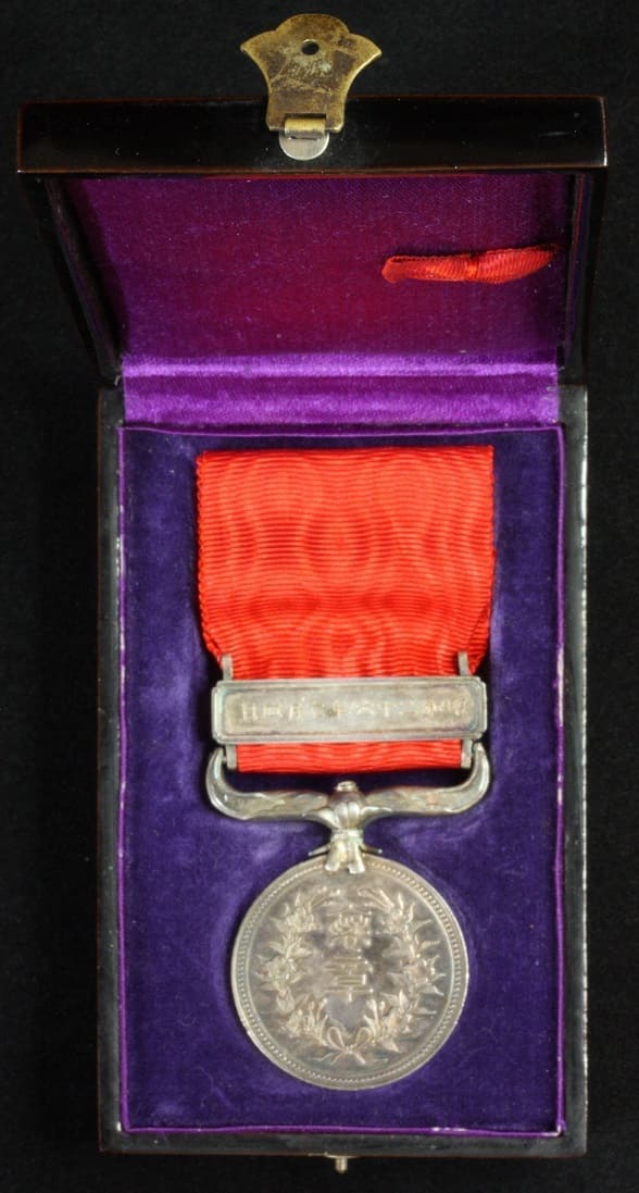 Red Ribbon Medal of Honour  awarded in 1951.jpg