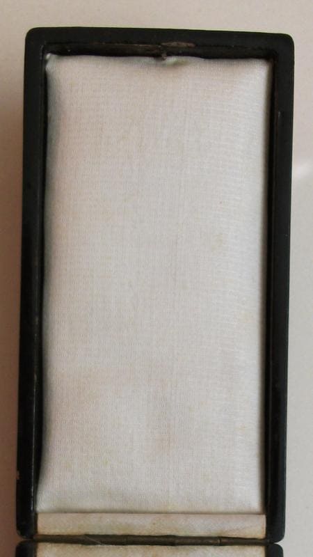 Red Ribbon Medal of Honour No.10 awarded_in 1884.jpg