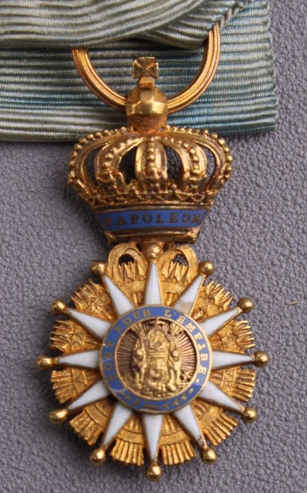 Reduced knight's star of the Order  of the Reunion.jpg