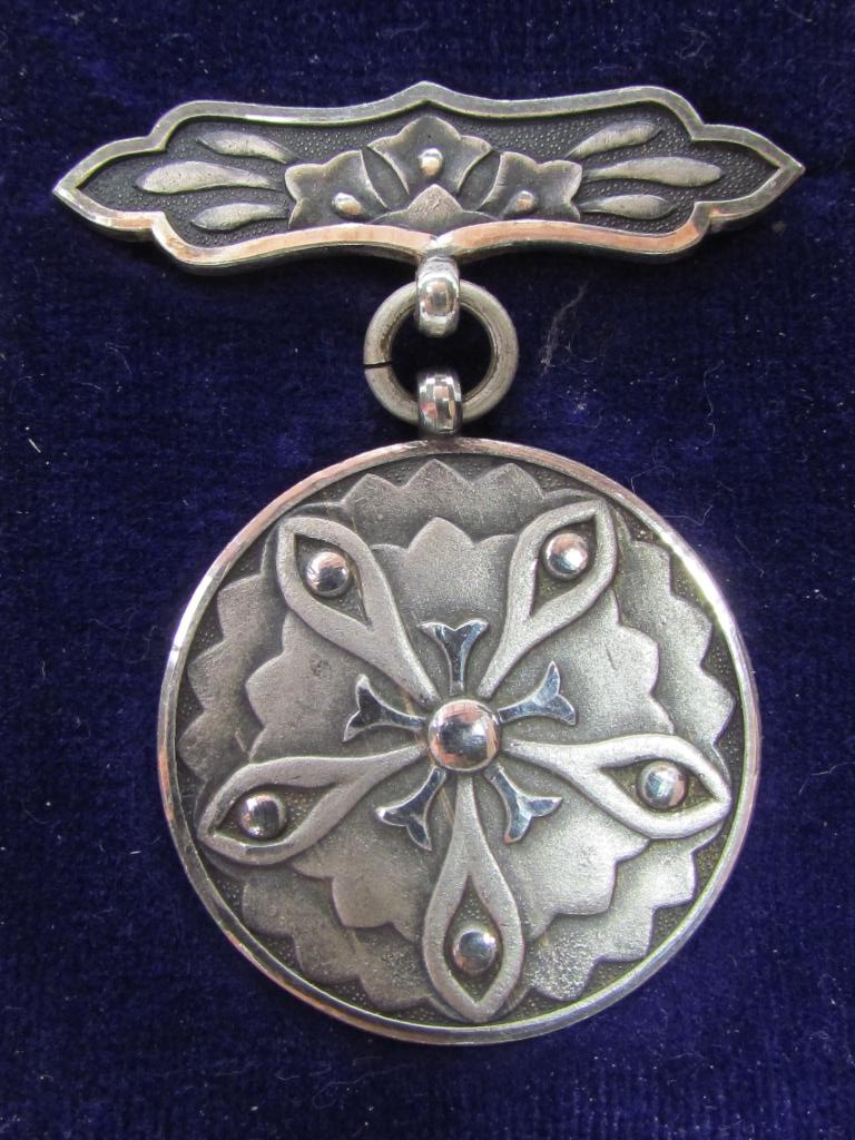 Regular Membership Badges of Saiseikai.JPG Regular Membership Badges of Saiseikai.JPG