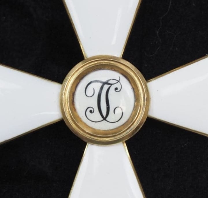 Reverse medallion.jpg