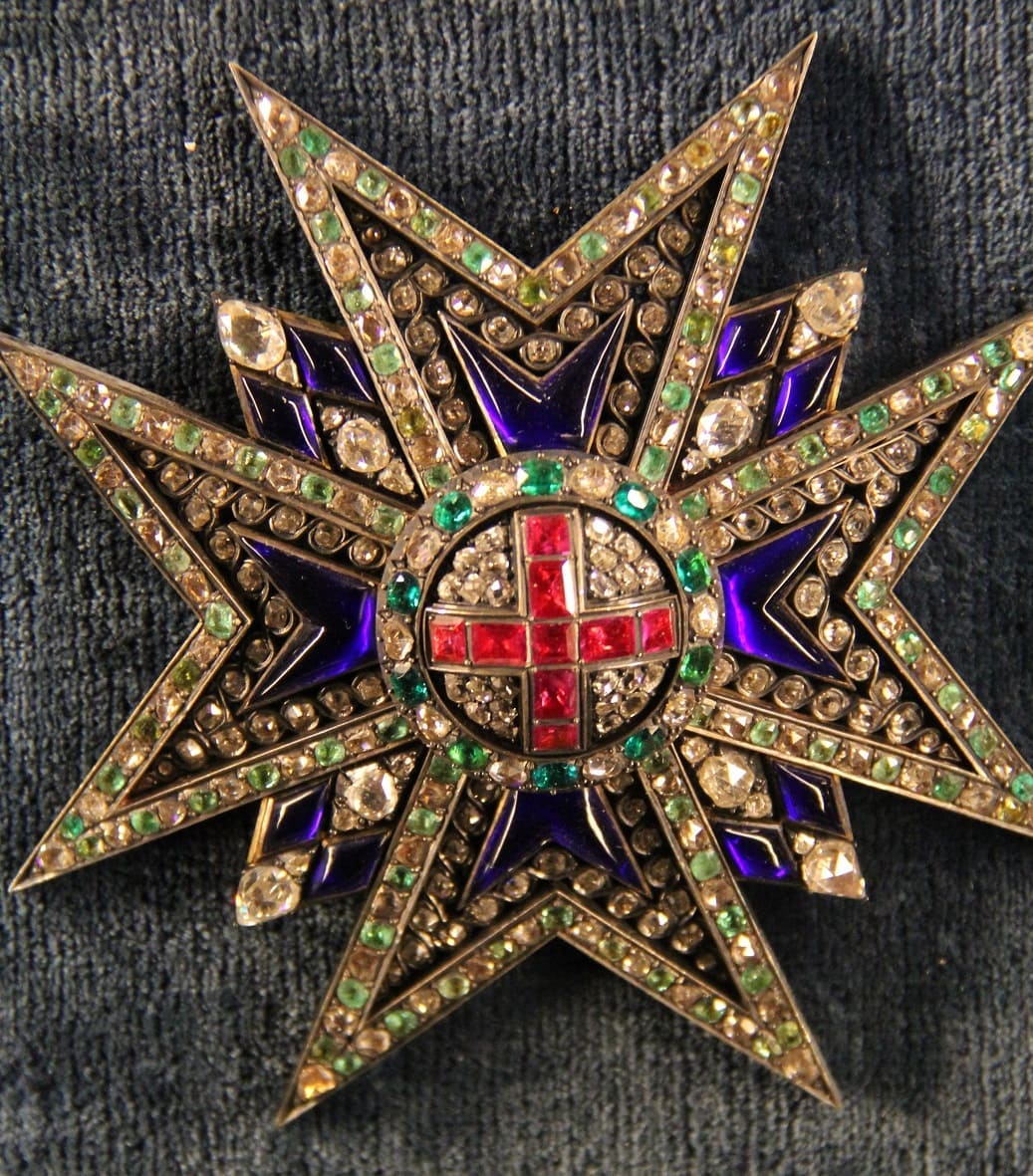 Royal Military Order of Saint George breast star.jpg