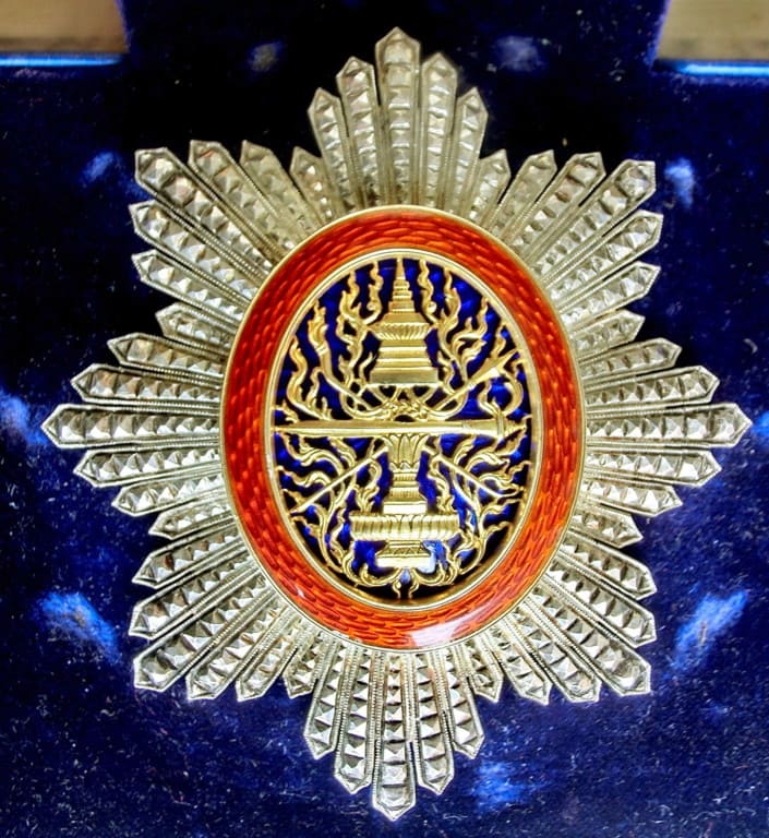 Royal Order of Cambodia made by Arthus  Bertrand, Paris.jpg