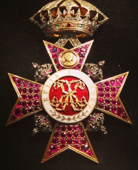 Royal Order of Kapiolani encrusted with rubies.jpg