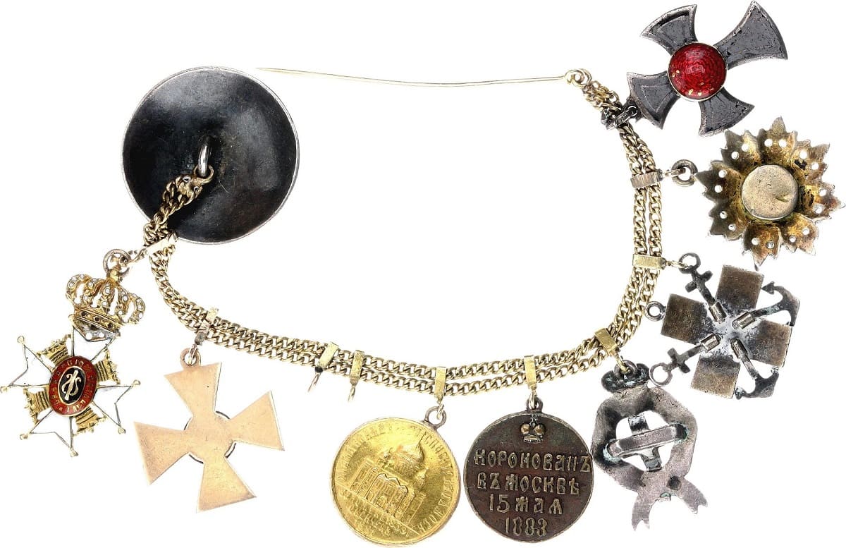 Russia  Architect Carl Theodor Mellgren's Miniature Chain.jpg