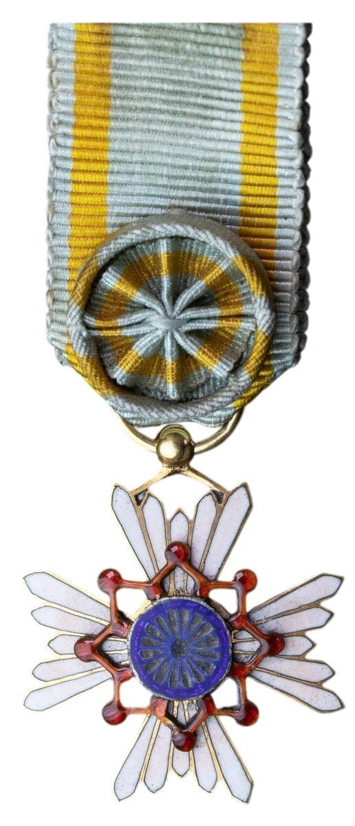 Sacred Treasure order miniature.jpg