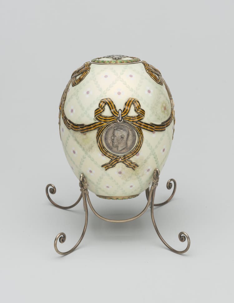 Saint  George Fabergé egg.jpg