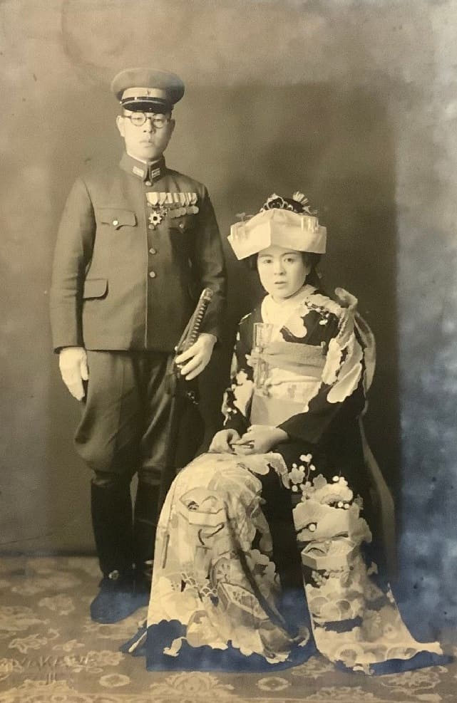 Second lieutenant with his  wife.jpg