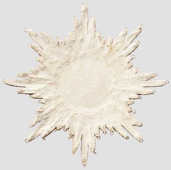 Шитая звезда  ордена Белого Орла.jpg