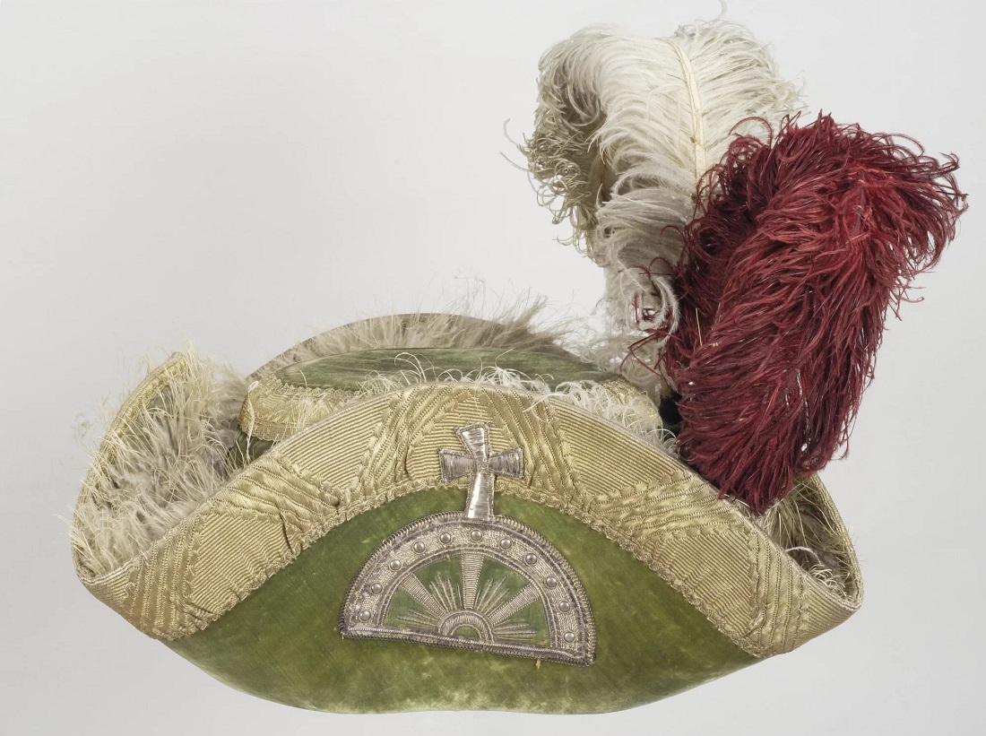 Шляпа герольда ордена святой Екатерины.jpg