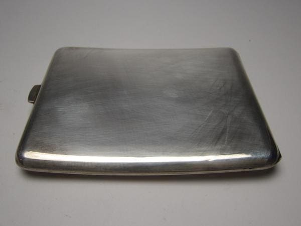 Silver Cigarette Case with Manchukuo Imperial Seal  made by Mitsukoshi.jpg