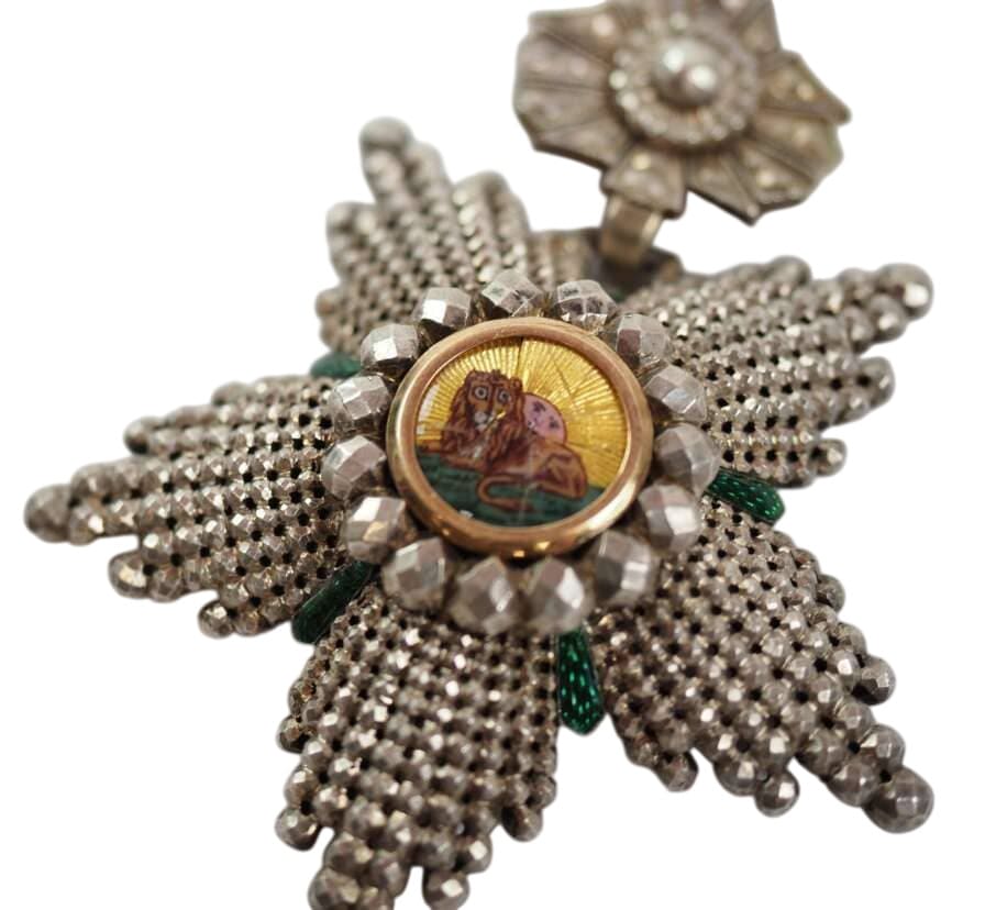 Sonnen-und Löwen-Orden medallion.jpg