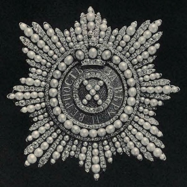 St. Andrew  Order Breast Star with  Pearls the collection of Russian Diamond Fund.jpg