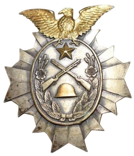 満州派遣 関東軍飛行隊 記念章 日本軍 鷲エンブレムの金属製バッジ 満州派遣 関東軍飛行隊 記念章 日本軍 鷲エンブレムの金属製バッジ