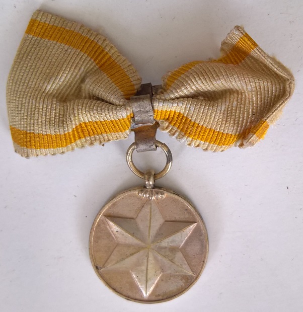 Supporting Member's Badge of Imperial Soldiers' Support Association.jpg