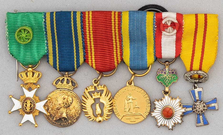 Swedish Miniature Group with the Order of the Rising Sun.jpg