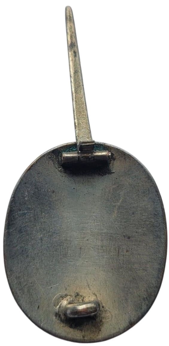 Taisho  Funeral Attendant’s  Badge 大喪使徽章.jpg