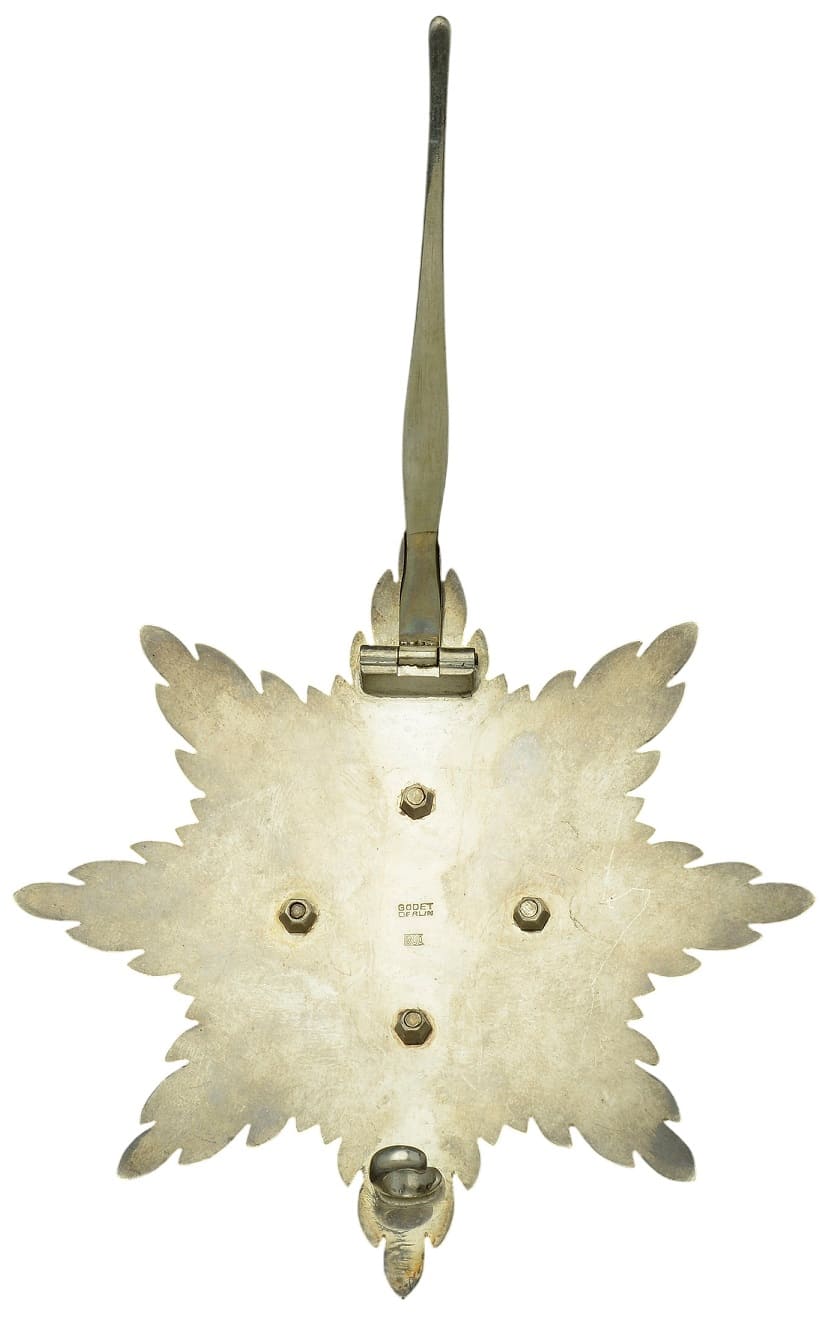 The Royal Victorian Order Knight Grand Cross Star made by Godet, Berlin.jpg