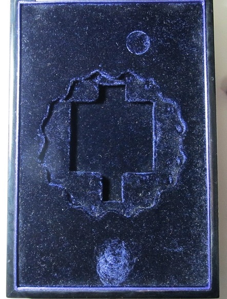 Trident  Breast  Star of  the Order  of the Sacred Treasure.jpg