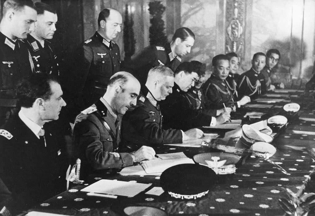 Tripartite Pact Signing.jpg