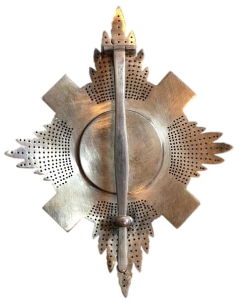 Unmarked fake breast of the  Thistle order made by Rothe.jpg