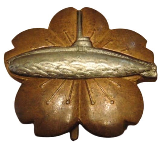 Wide Hook variation of Japanese  Submariner Badge.jpg