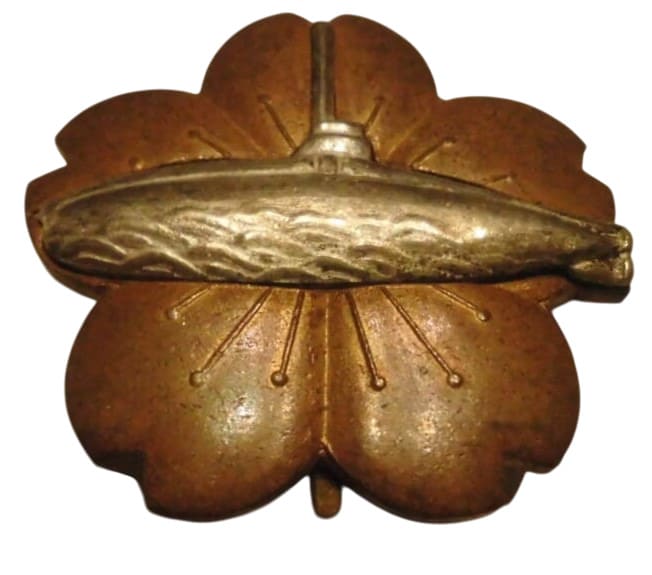 Wide Hook variation of Japanese  Submariner Badge.jpg