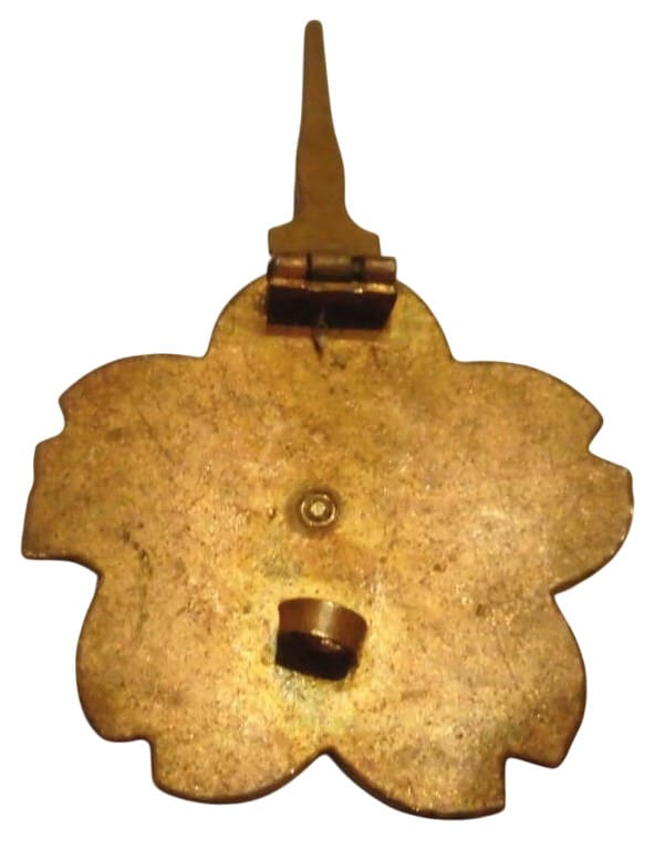 Wide  Hook variation of Japanese  Submariner Badge.jpg